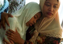 Women in a hospital in Banda Aceh