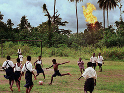 Photo by Chris Hondros